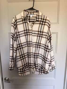 Old Navy Cream Plaid Flannel Oversized Button-Down Shirt